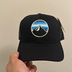 Trucker hat